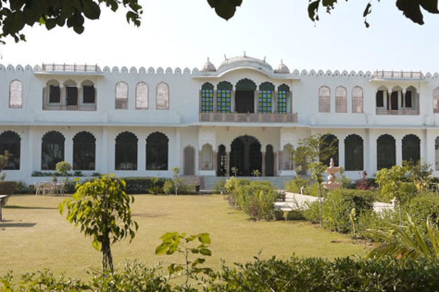 Hotel Surya Vilas Palace